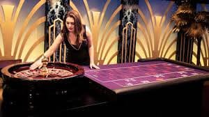 Live Blackjack dan permainan kartu live casino lainnya di Ratu78 dengan pengalaman kasino kelas dunia